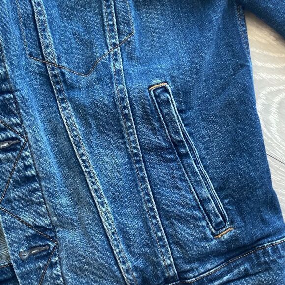 American Eagle Jean Denim Jacket - Picture 4 of 9